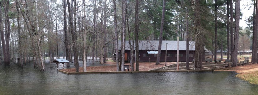 camp levee angle2 flooded_50jpg